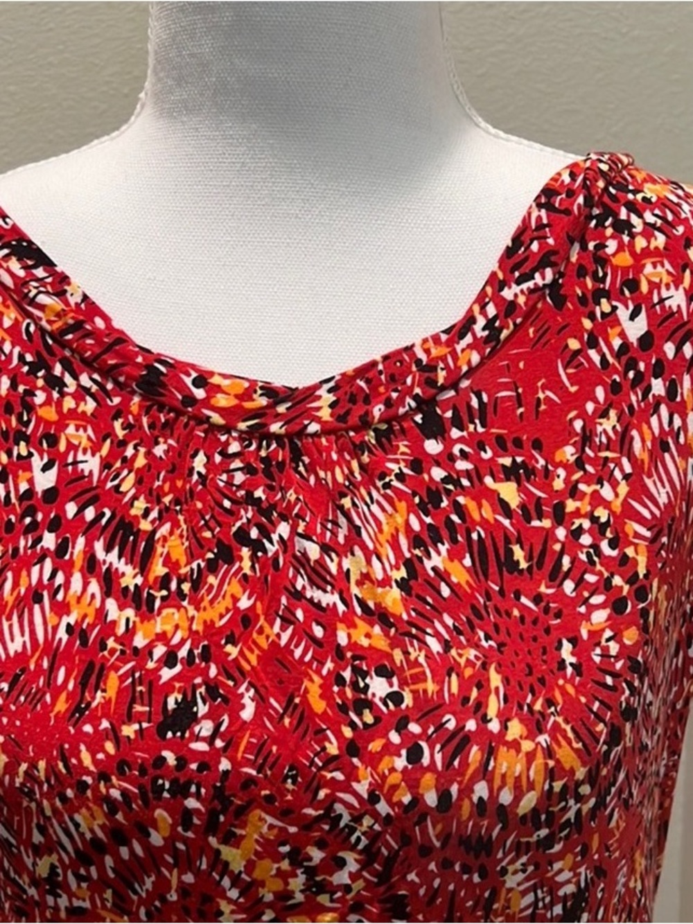 Women's Red Multi-Print Scoop Neck Top